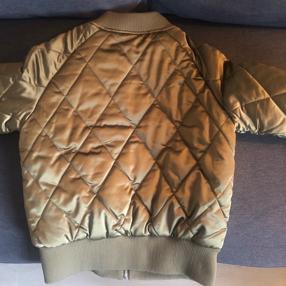Green diamond bomber jacket w/ zipper. - Picture 4 of 5